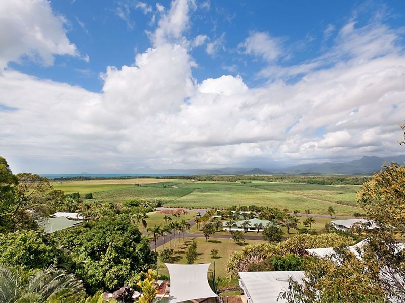 6 Hibiscus Court, Rocky Point QLD 4873
