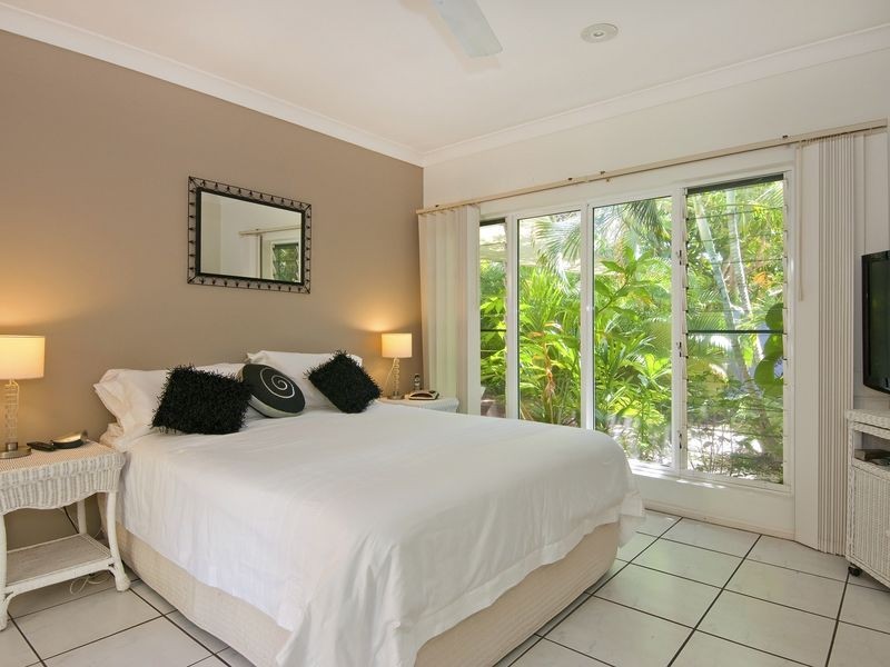 1 Seabrook Avenue, Port Douglas QLD 4877