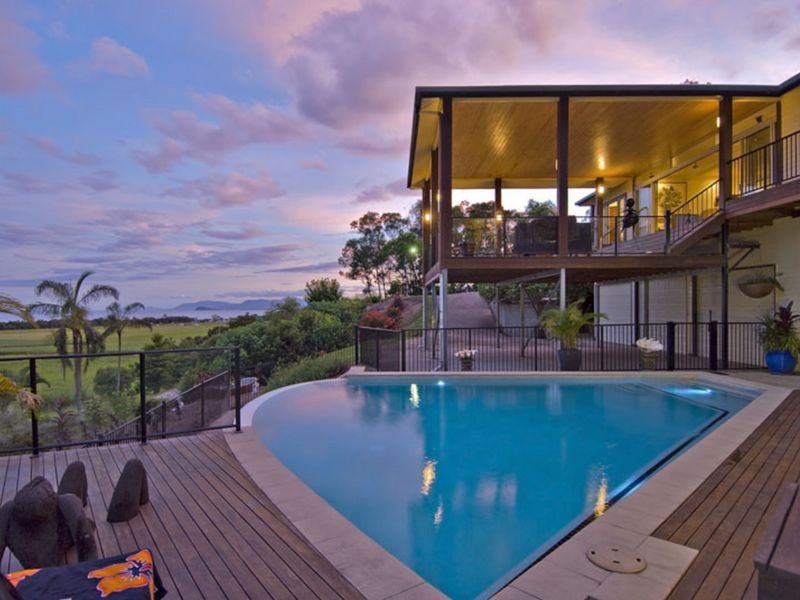 2 Seaview Court, Cape Tribulation QLD 4873