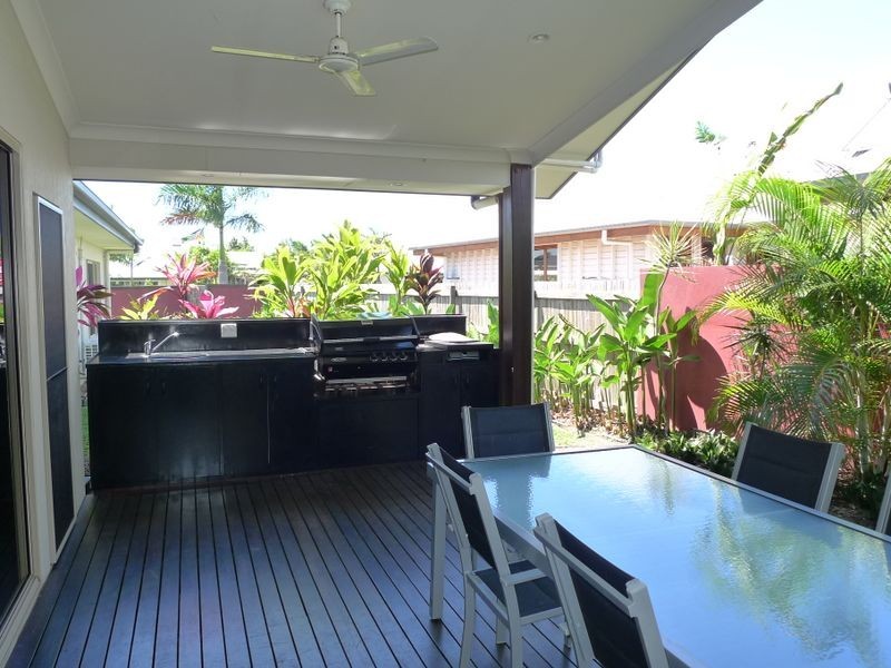 22 Ulysses Avenue, Port Douglas QLD 4877