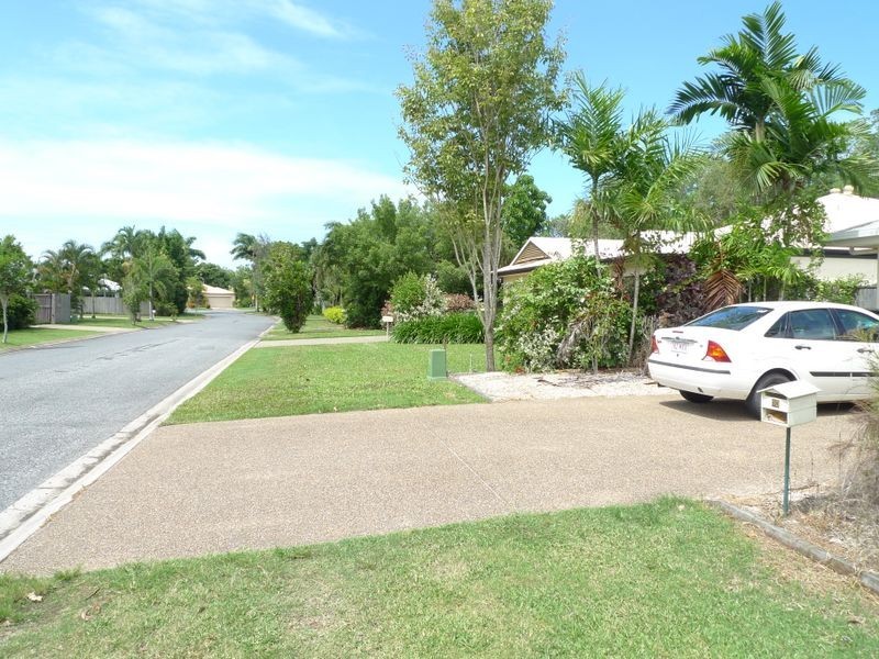 10 Birdwing Street (Port Gardens), Port Douglas QLD 4877