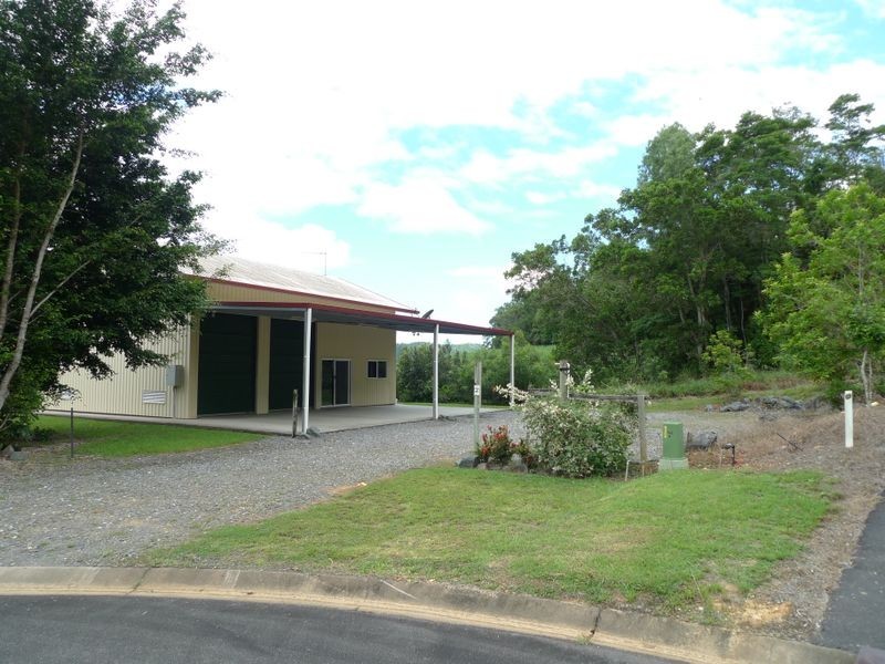 22 Theresa Drive, Mossman QLD 4873