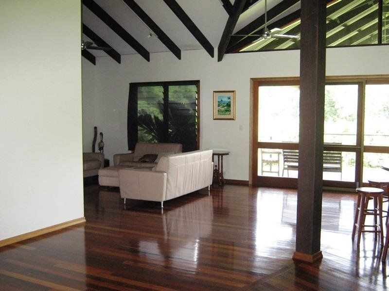 18 Kingfisher Lane, Whyanbeel QLD 4873