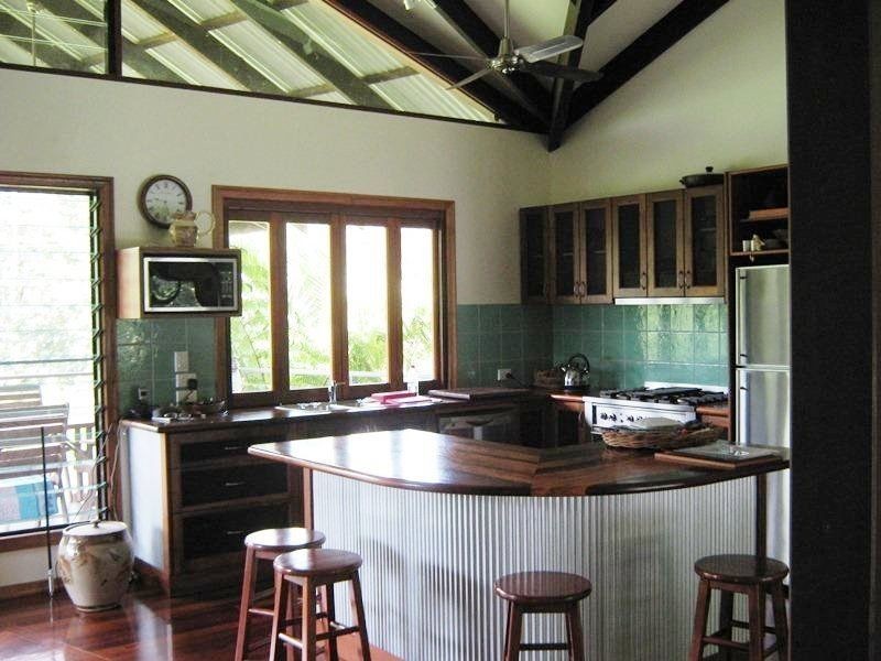 18 Kingfisher Lane, Whyanbeel QLD 4873