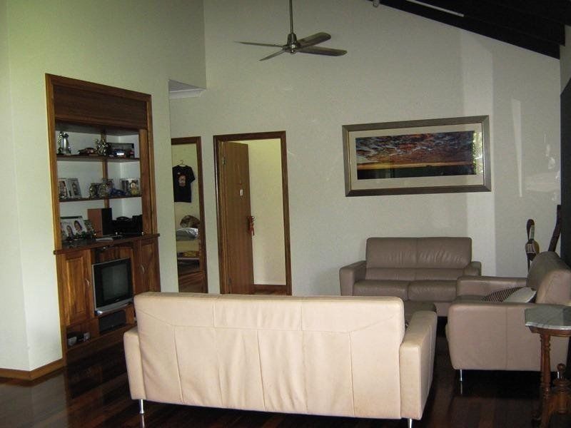 18 Kingfisher Lane, Whyanbeel QLD 4873