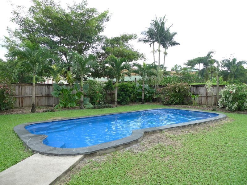 2 Harper Street, Mossman QLD 4873