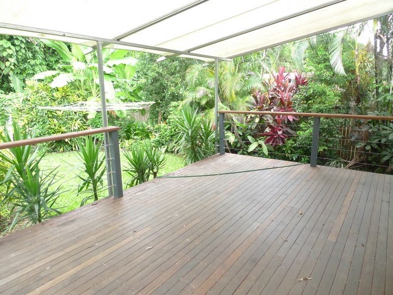15 Wattle Street, Mossman QLD 4873