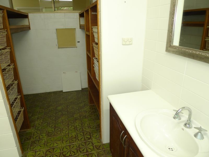 15 Wattle Street, Mossman QLD 4873