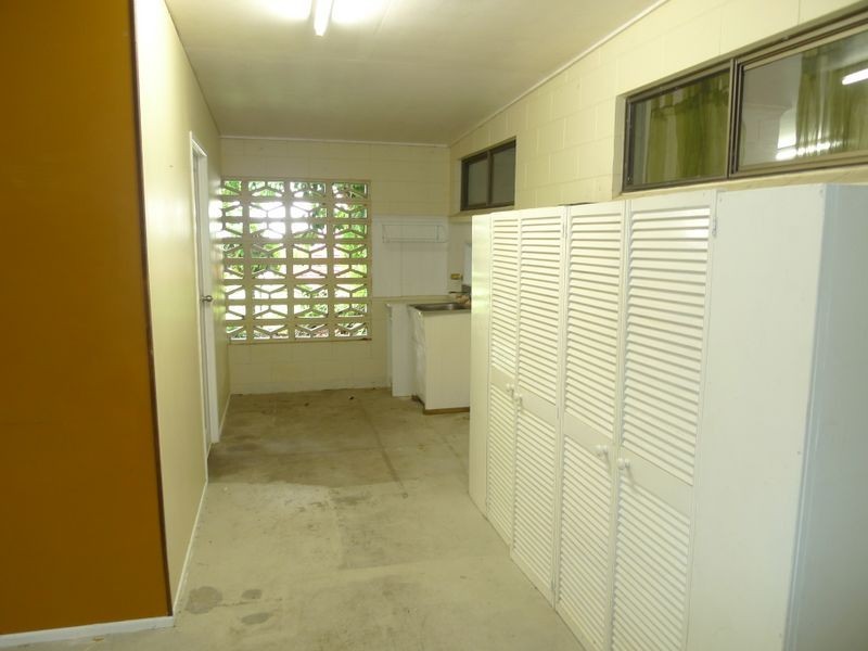 15 Wattle Street, Mossman QLD 4873
