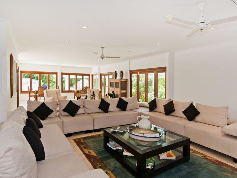 110 St Crispins Avenue, Port Douglas QLD 4877