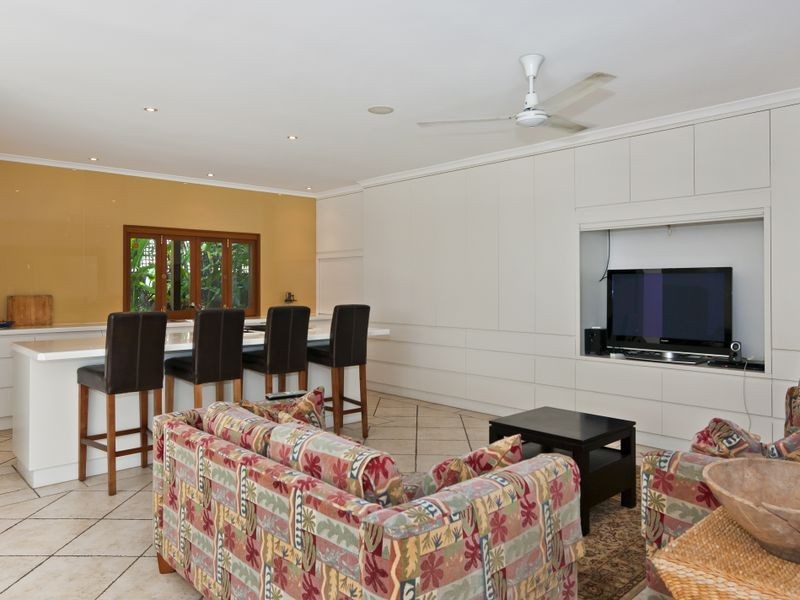 110 St Crispins Avenue, Port Douglas QLD 4877