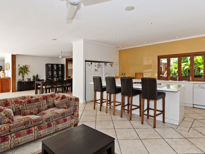 110 St Crispins Avenue, Port Douglas QLD 4877