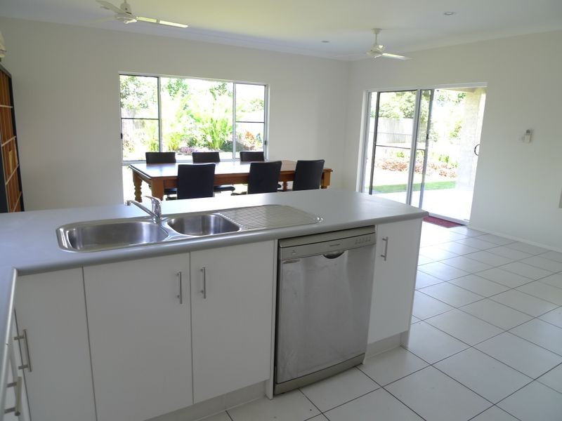 8 Bower Close, Port Douglas QLD 4877