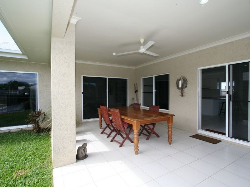 8 Bower Close, Port Douglas QLD 4877