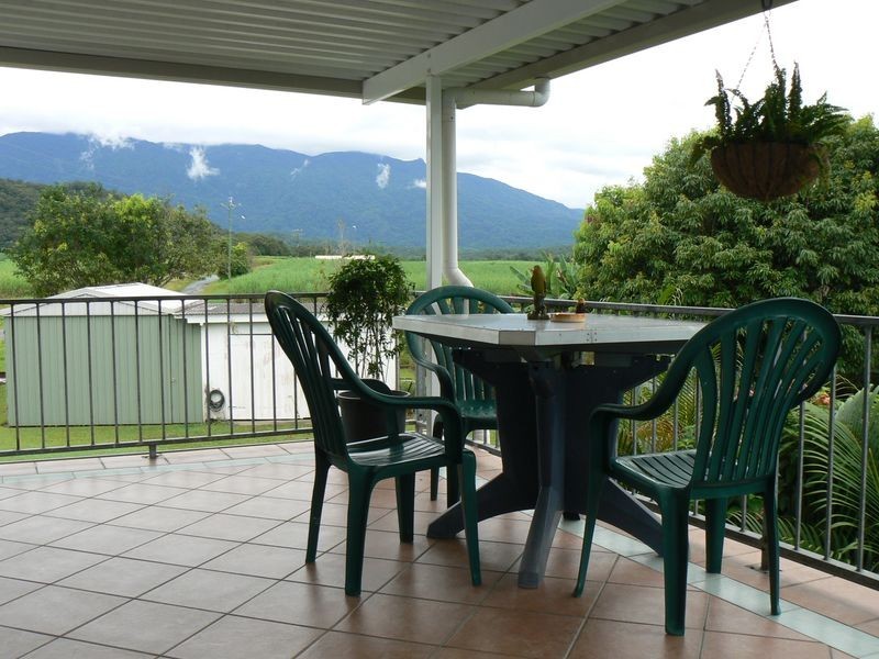 1 Miallo Road, Miallo QLD 4873