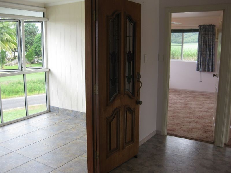 1 Miallo Road, Miallo QLD 4873