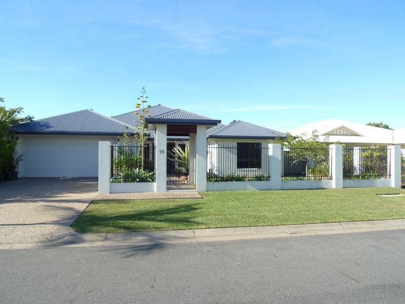 19 Ulysses Avenue, Port Douglas QLD 4877