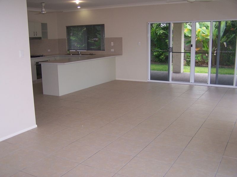 8 Shearwater Street, Port Douglas QLD 4877