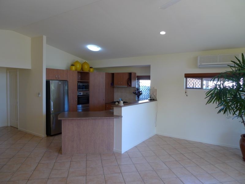 16 Lorikeet Close, Port Douglas QLD 4877