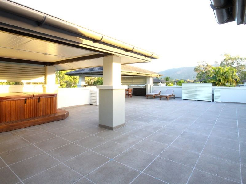 205 Sea Temple, Port Douglas QLD 4877