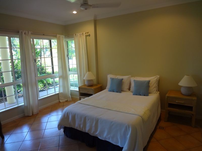 20 Seabrook Avenue, Port Douglas QLD 4877