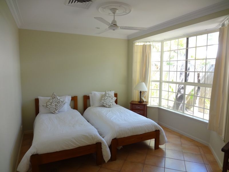 20 Seabrook Avenue, Port Douglas QLD 4877