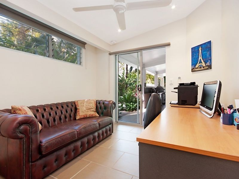 9 Langley Road, Port Douglas QLD 4877