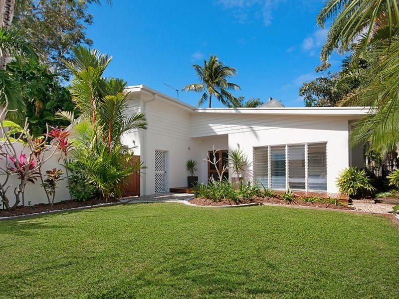 9 Langley Road, Port Douglas QLD 4877