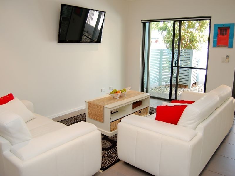 Villa/2 Aquarius 125 Davidson Street, Port Douglas QLD 4877