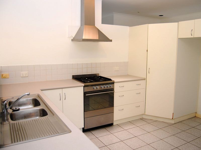 12 Sorrento Crescent, Port Douglas QLD 4877