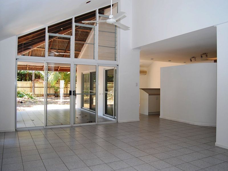 12 Sorrento Crescent, Port Douglas QLD 4877