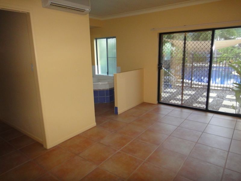 9 Birdwing Street, Port Douglas QLD 4877