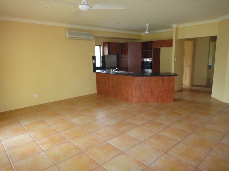 9 Birdwing Street, Port Douglas QLD 4877