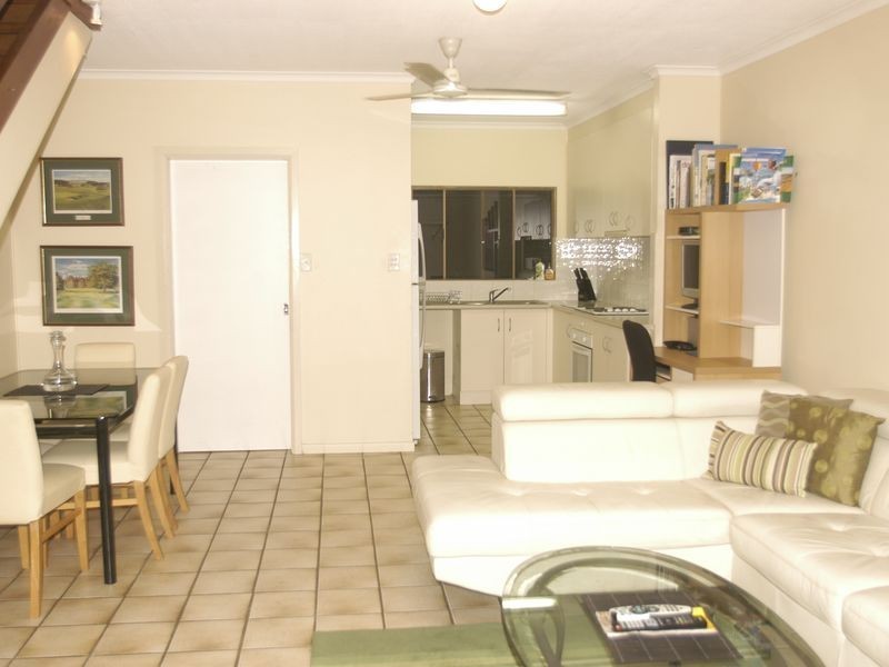 2/33 Reef Street, Port Douglas QLD 4877