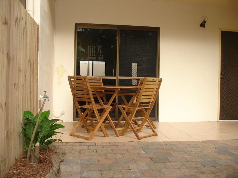 2/33 Reef Street, Port Douglas QLD 4877