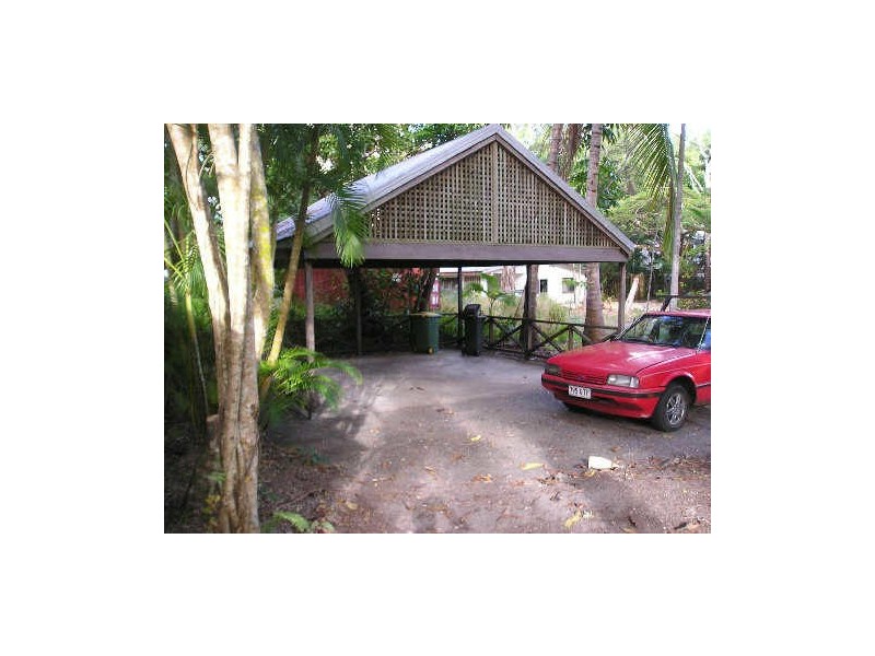 18 Sorrento Crescent, Port Douglas QLD 4877