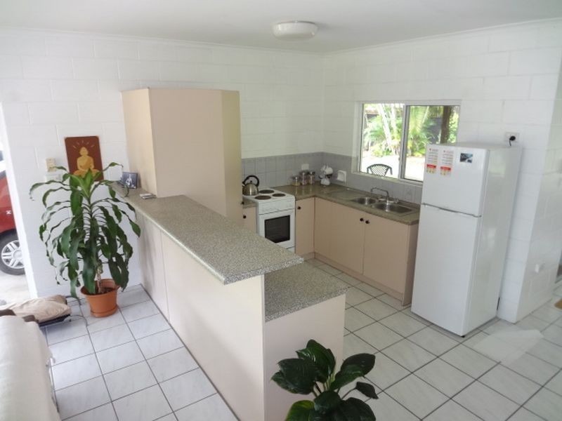 24 Thooleer Close, Cooya Beach QLD 4873