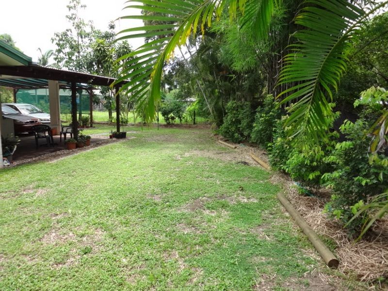24 Thooleer Close, Cooya Beach QLD 4873