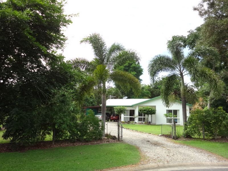 24 Thooleer Close, Cooya Beach QLD 4873