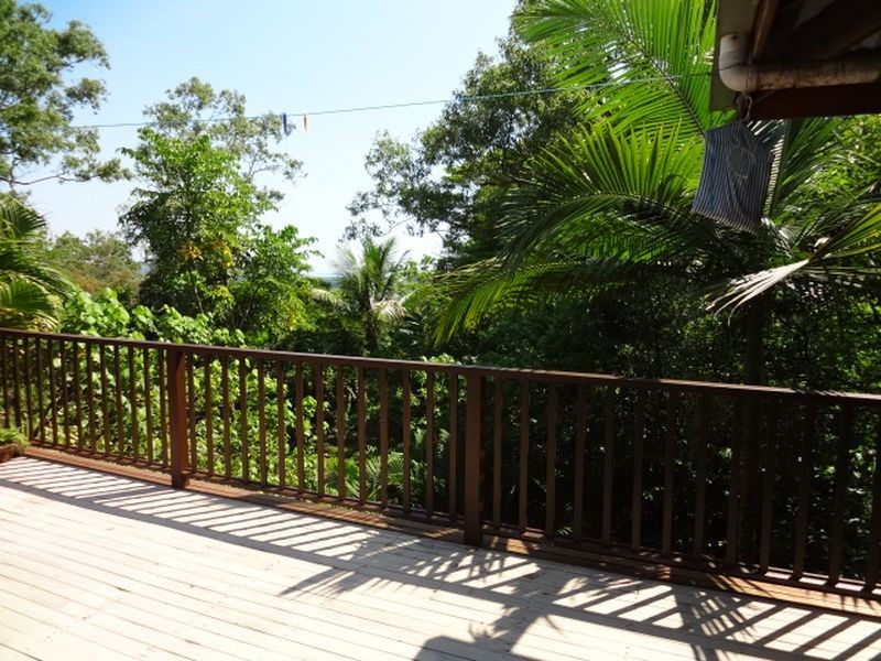 20 Coral Sea Drive, Mossman QLD 4873