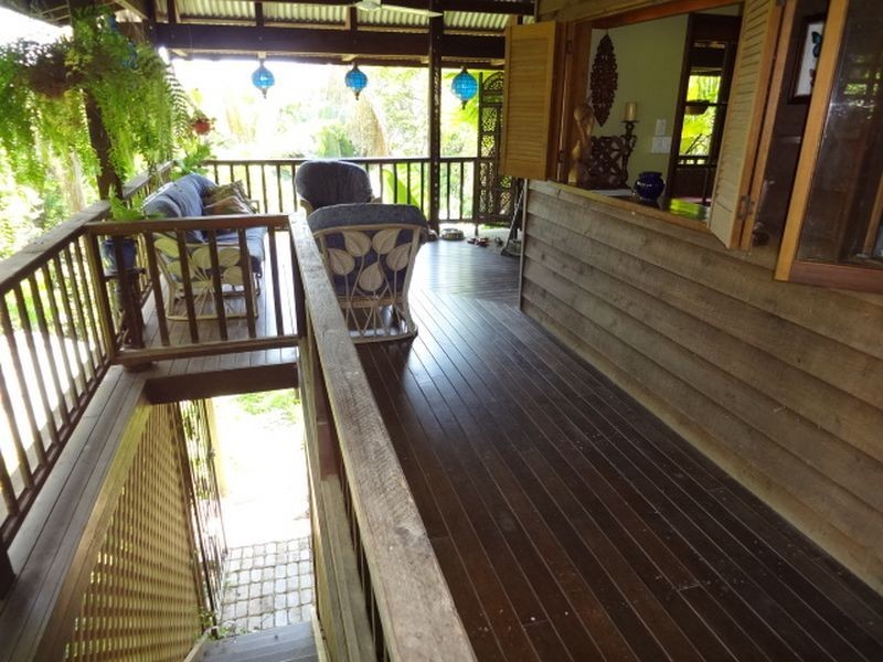 20 Coral Sea Drive, Mossman QLD 4873