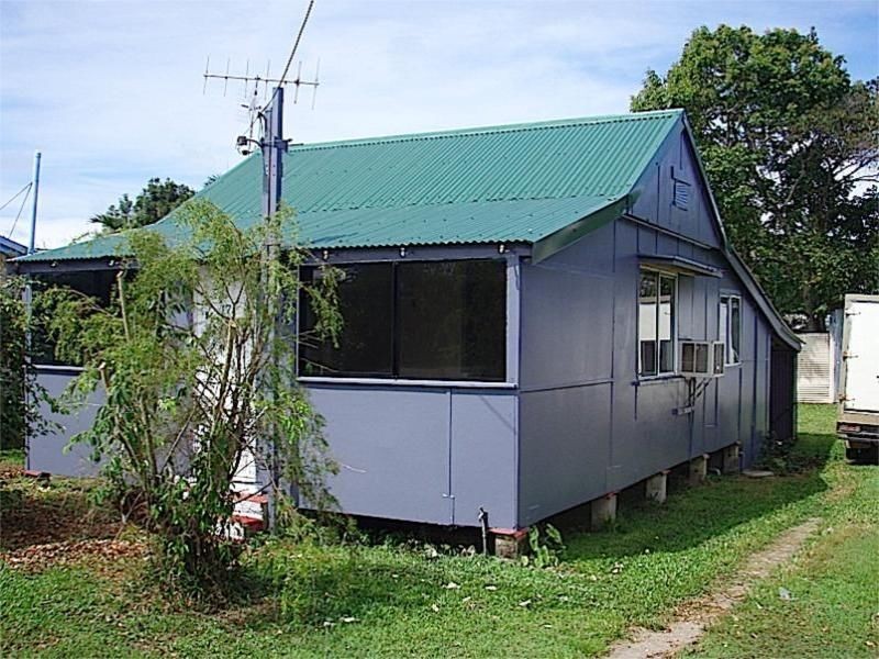 17 Andrews Street, Newell QLD 4873