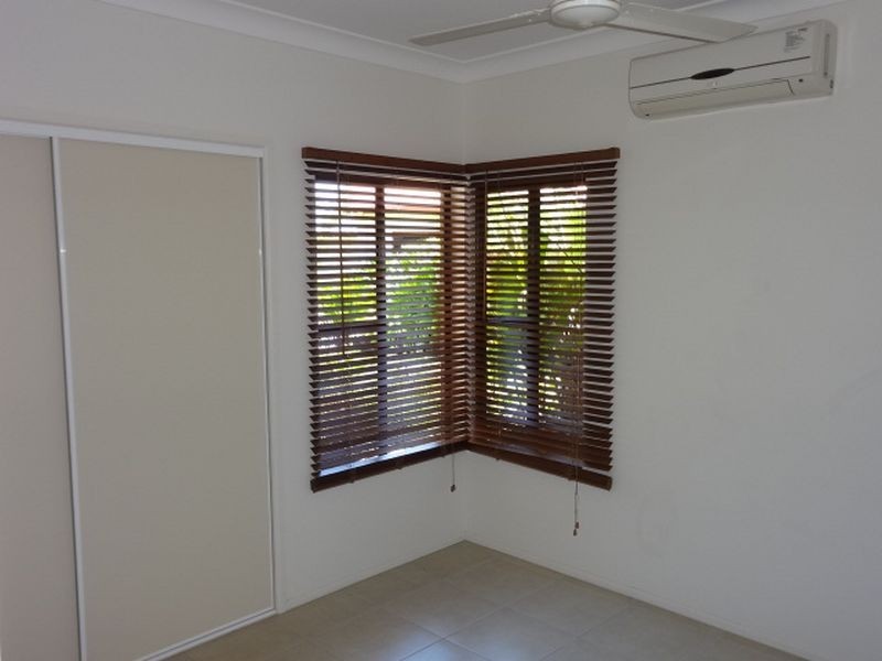 24 White Oak Avenue, Mossman QLD 4873