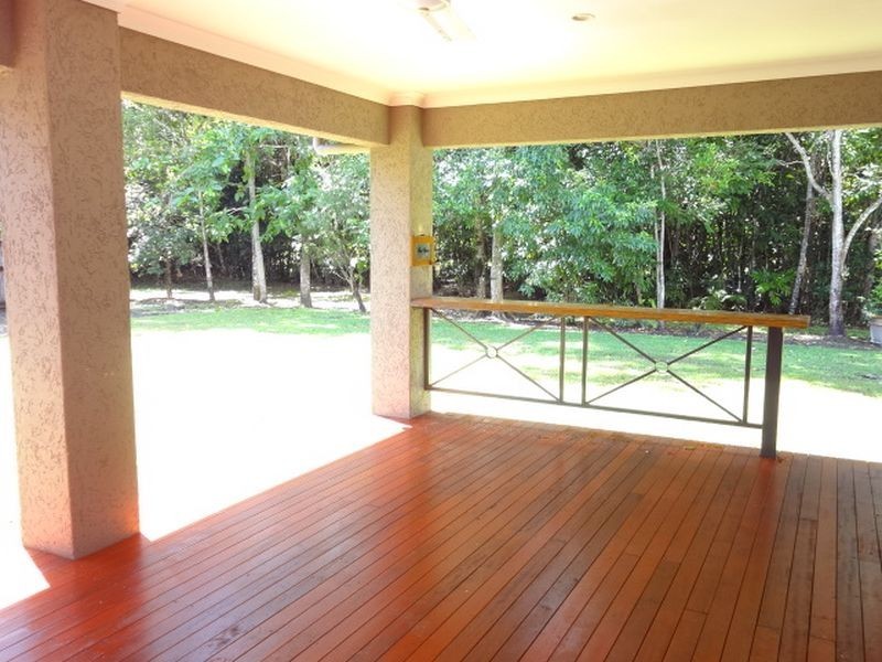24 White Oak Avenue, Mossman QLD 4873