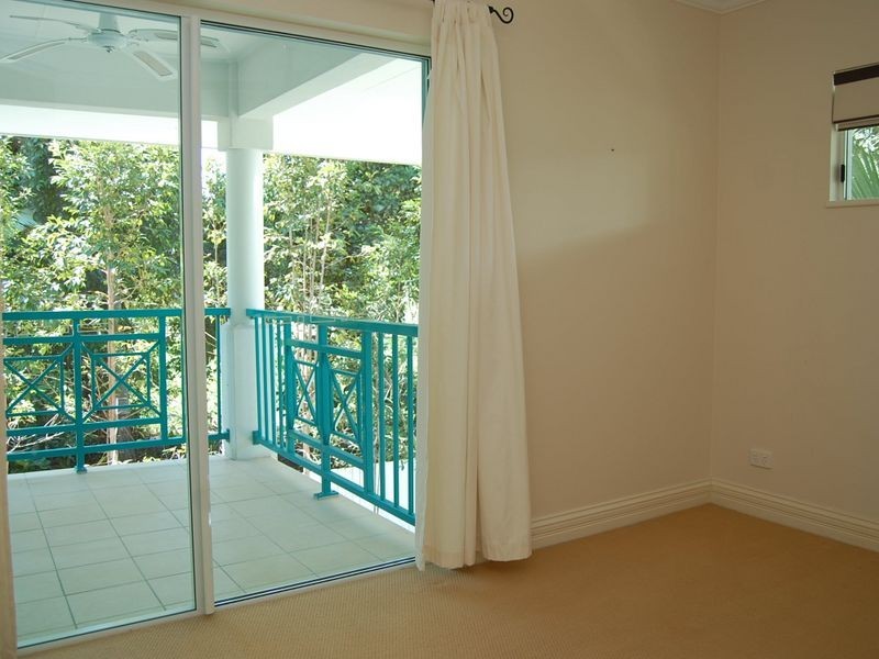 Villa/2 Solana By The Beach 14 Andrews Close, Port Douglas QLD 4877
