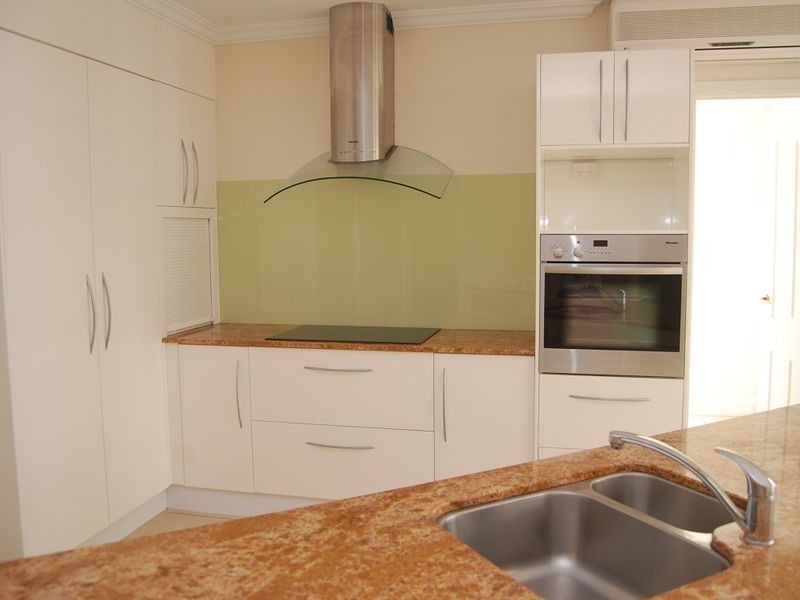 Villa/2 Solana By The Beach 14 Andrews Close, Port Douglas QLD 4877