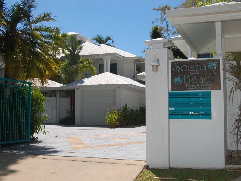 Villa/2 Solana By The Beach 14 Andrews Close, Port Douglas QLD 4877