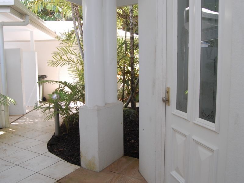 Villa/2 Solana By The Beach 14 Andrews Close, Port Douglas QLD 4877