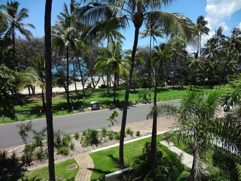 33 Peninsula, Port Douglas QLD 4877