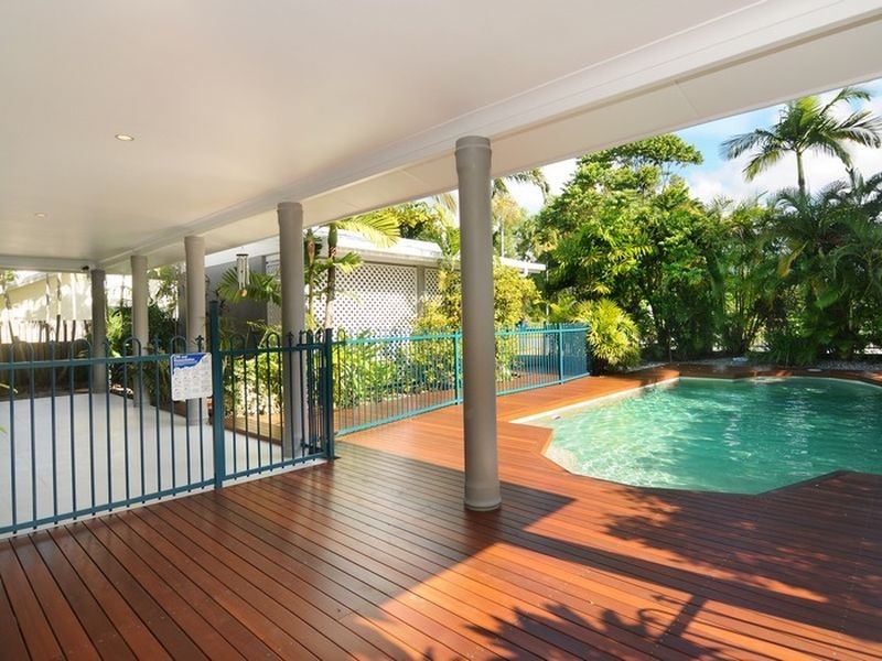 15 Endeavour Street, Port Douglas QLD 4877